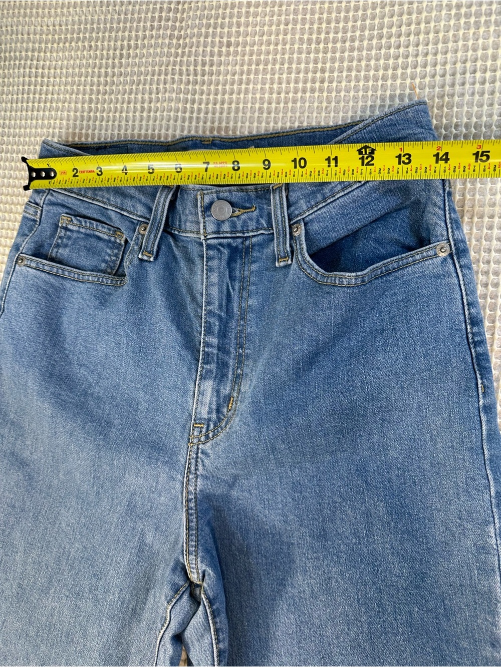 Levi's High Waisted Taper Jeans Medium Wash Mom Jean Stretch Denim Size 28 - Picture 6 of 9